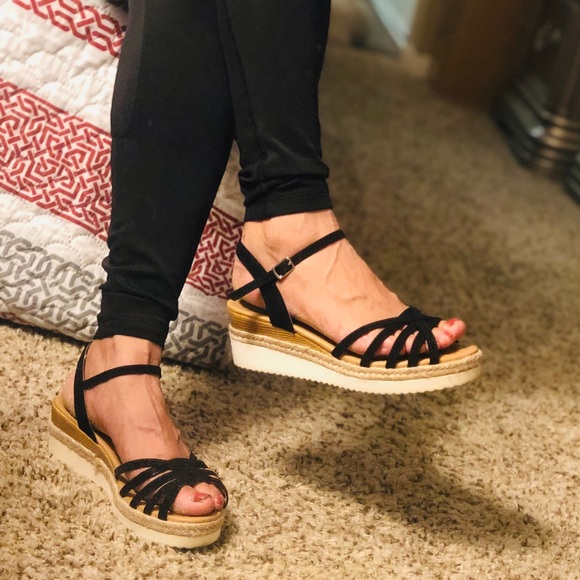 Closet closing sale Espadrille Flatform Sandal - Picture 2 of 6